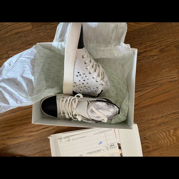 Sam Edelman Eyelet Cap Toe High Tops - Picture 1 of 3